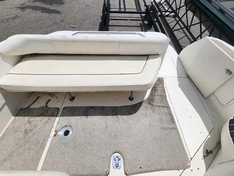 Slide: The Image of Sea Ray 290 Sundancer 2000 - 6