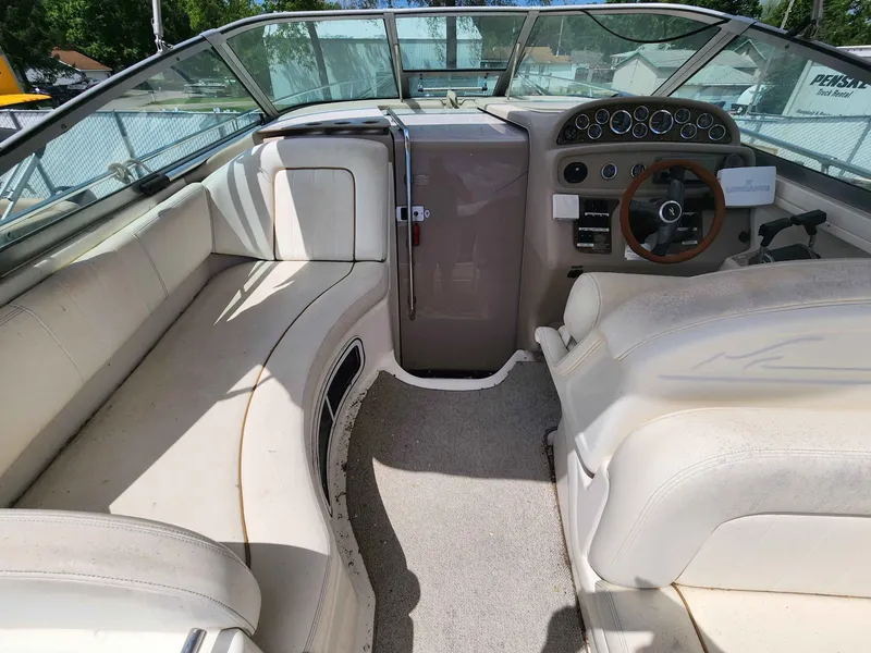 Slide: The Image of Sea Ray 290 Sundancer 2000 - 8