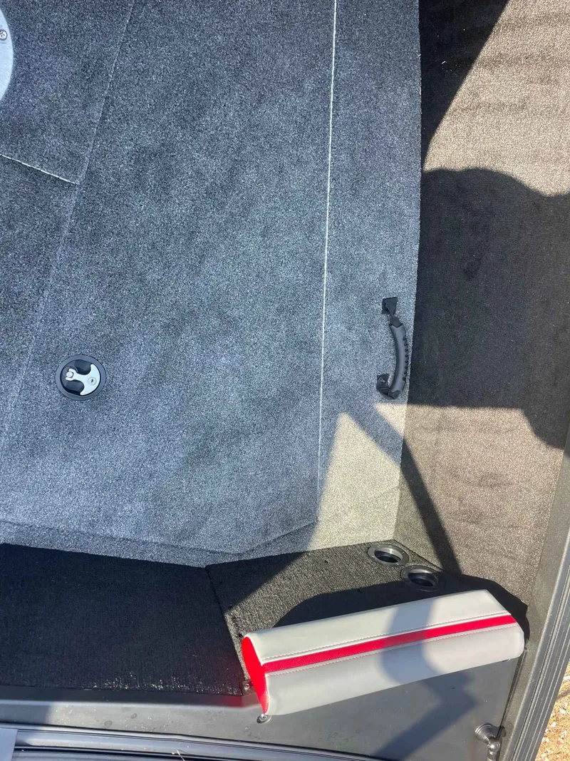 Slide: The Image of Alumacraft TROPHY185FSX/SP 2025 - 10