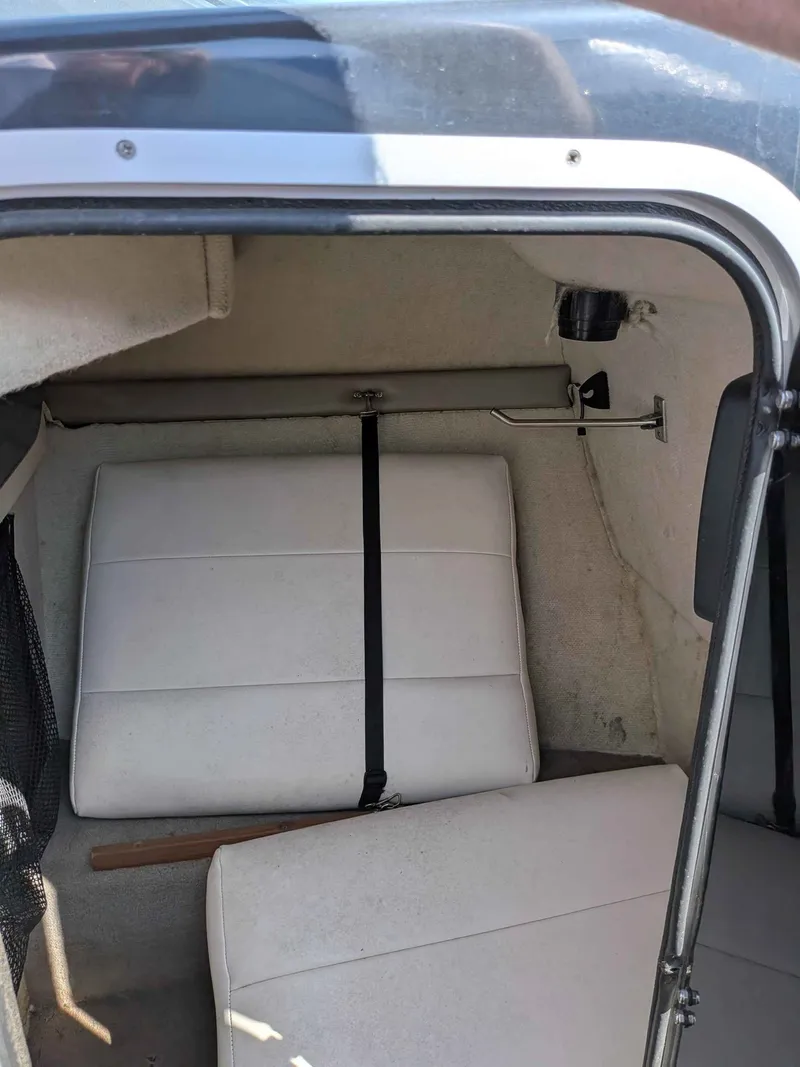 Slide: The Image of Maxum 2200sr 1993 - 10