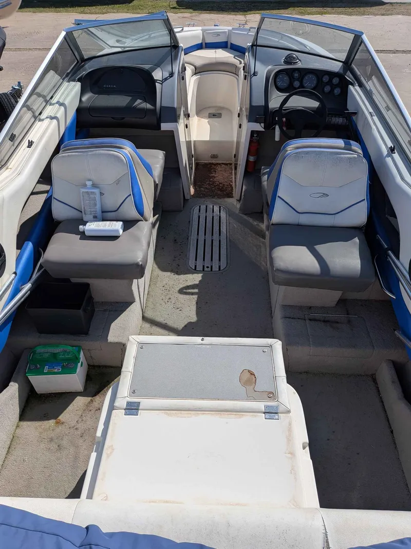 Slide: The Image of Maxum 2200sr 1993 - 5