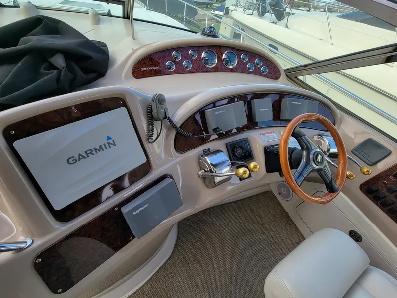 Slide: The Image of Sea Ray Sundancer 460 2000 - 23