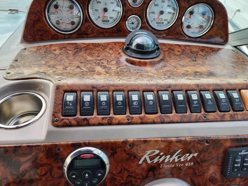 Slide: The Image of Rinker Fiesta Vee 410 2006 - 15