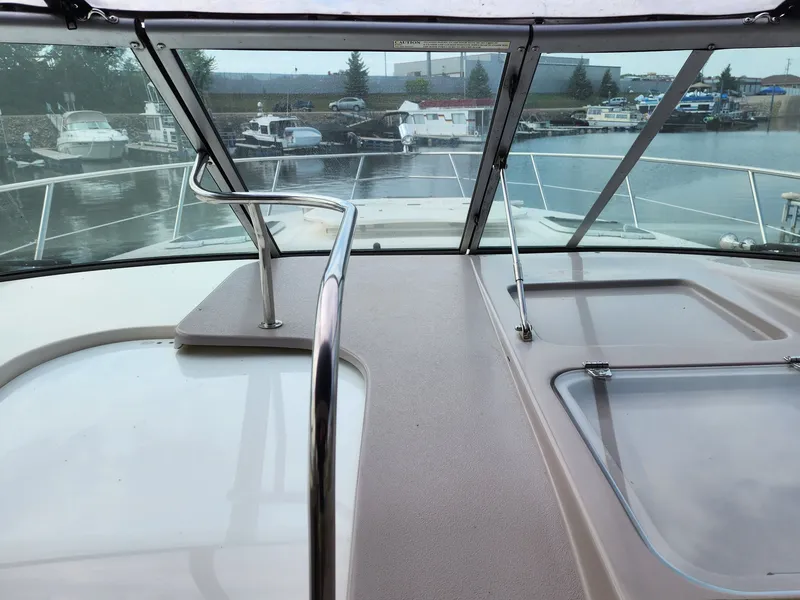 Slide: The Image of Rinker Fiesta Vee 410 2006 - 18