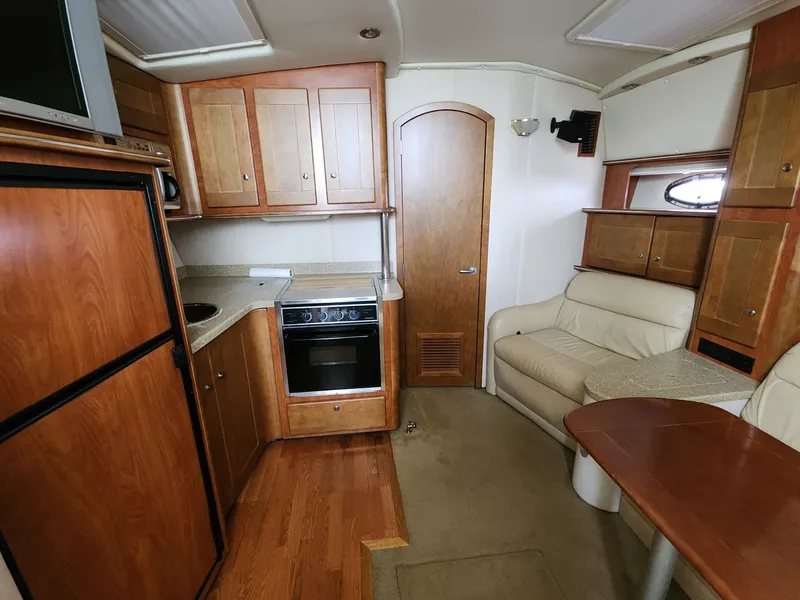 Slide: The Image of Rinker Fiesta Vee 410 2006 - 30