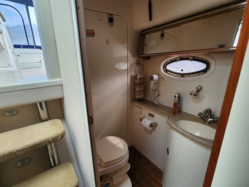 Slide: The Image of Rinker Fiesta Vee 410 2006 - 38