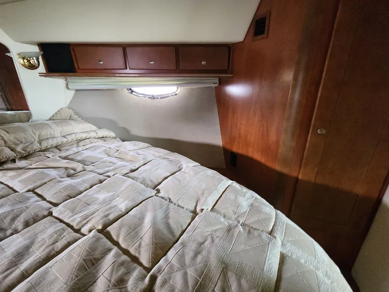 Slide: The Image of Rinker Fiesta Vee 410 2006 - 52