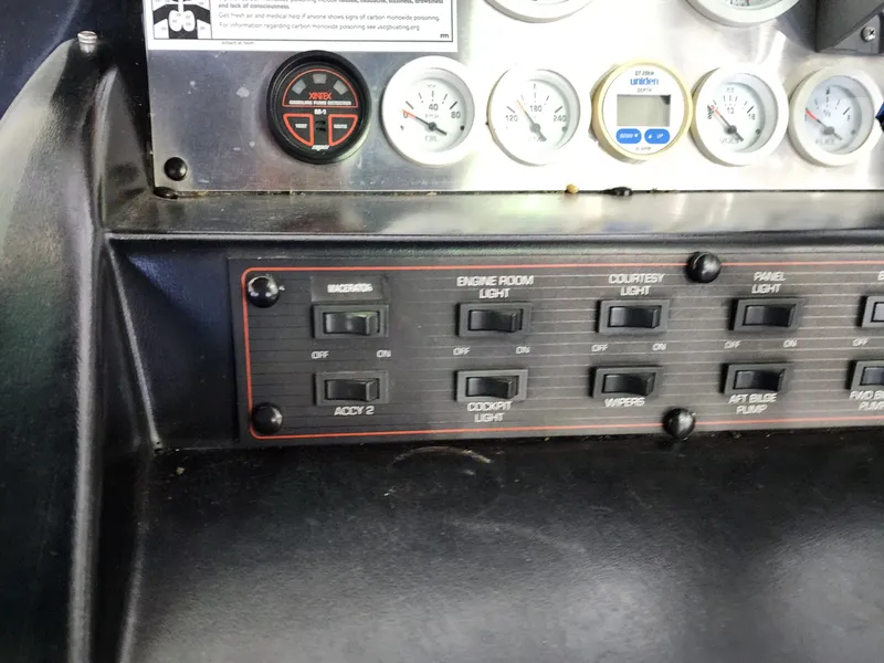 Slide: The Image of Bayliner 2455 Cierra SB 1989 - 9