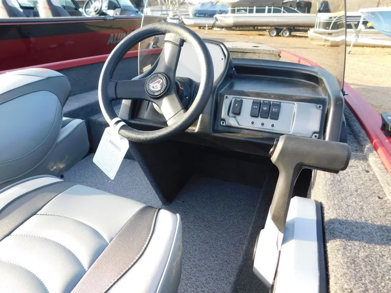 Slide: The Image of Alumacraft Escape 165 CS 2024 - 6