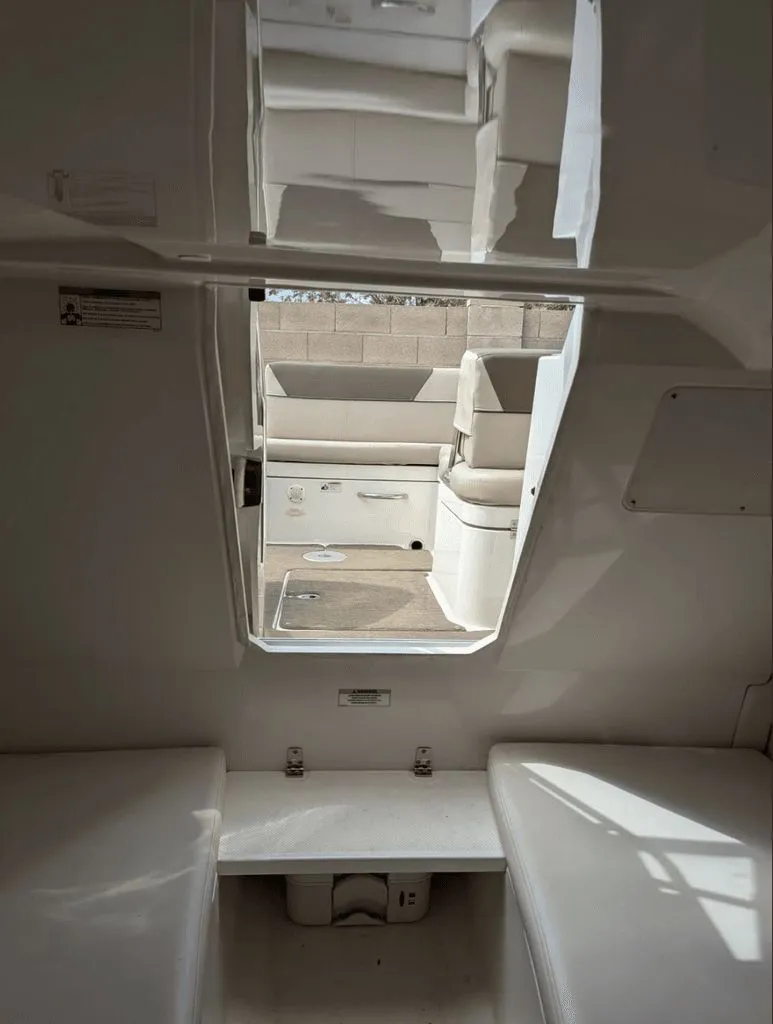 Slide: The Image of Bayliner Overnighter 642CD 2014 - 8