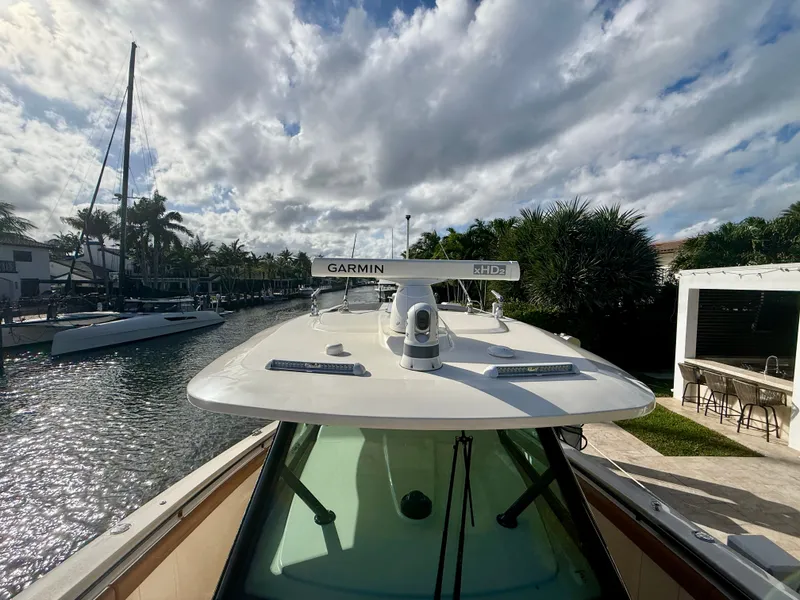 Slide: The Image of Scout 420 LXF 2021 - 10