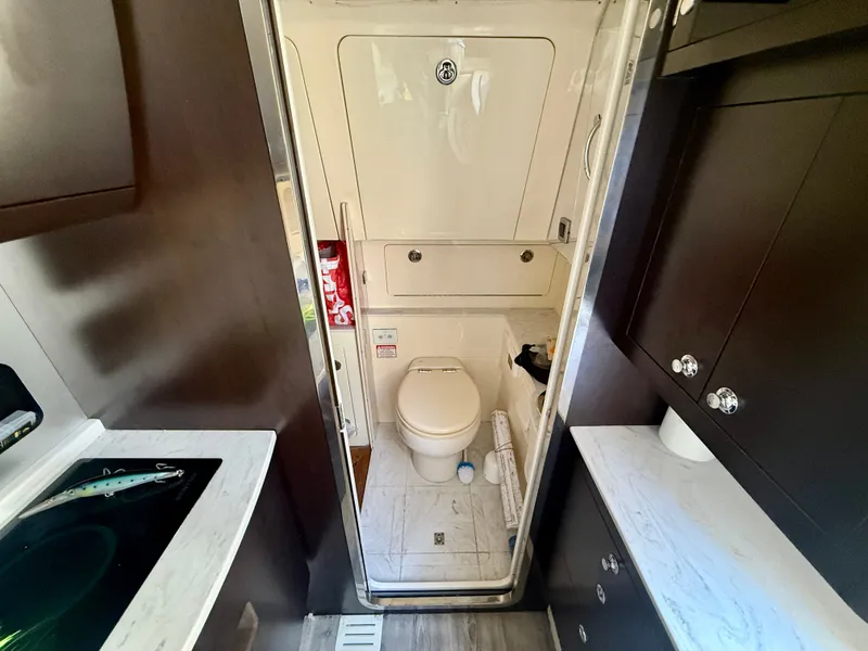 Slide: The Image of Scout 420 LXF 2021 - 18