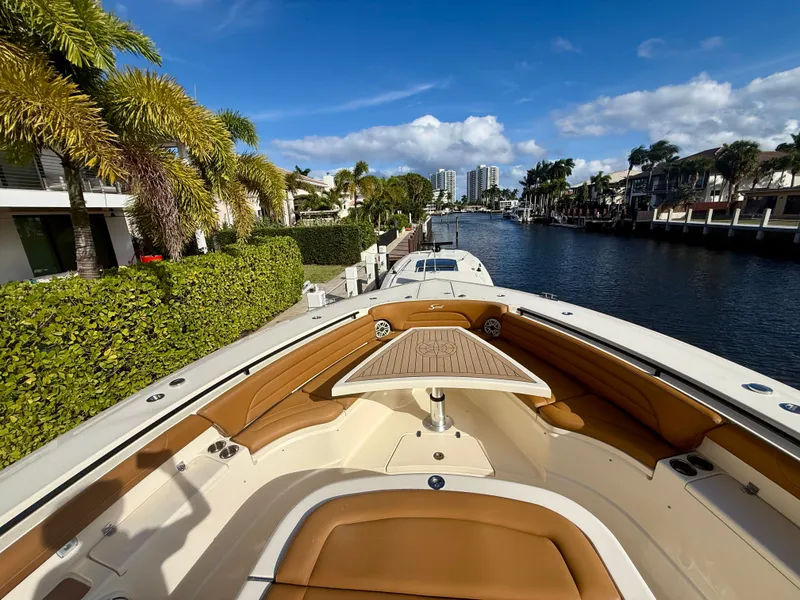 Slide: The Image of Scout 420 LXF 2021 - 7