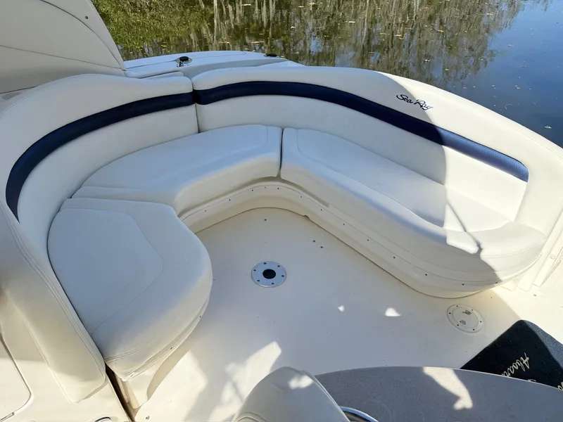 Slide: The Image of Sea Ray Sundancer 320 2003 - 5