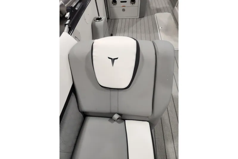 Slide: The Image of 2026 Tahoe Pontoon 25 Cascade Quad Lounge interior with sleek seating and modern design. - 16