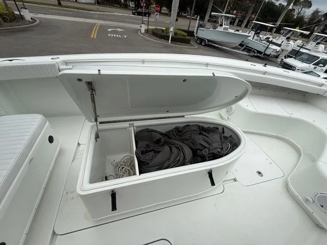 Slide: The Image of Yellowfin 34 Offshore 2007 - 10