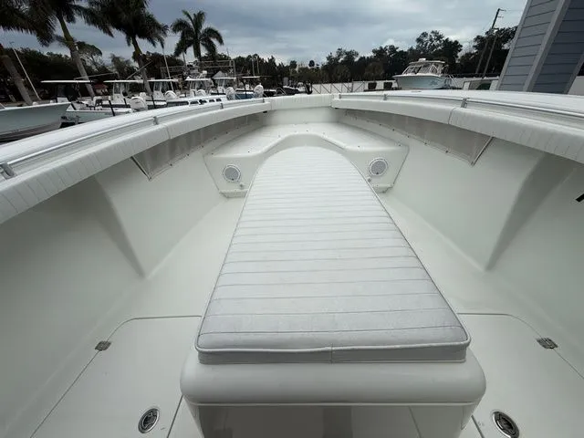 Slide: The Image of Yellowfin 34 Offshore 2007 - 12