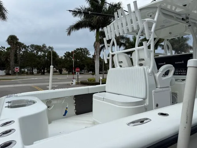 Slide: The Image of Yellowfin 34 Offshore 2007 - 5