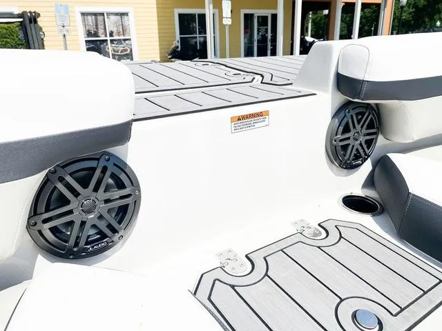 Slide: The Image of Starcraft SVX 211 OB 2024 - 15