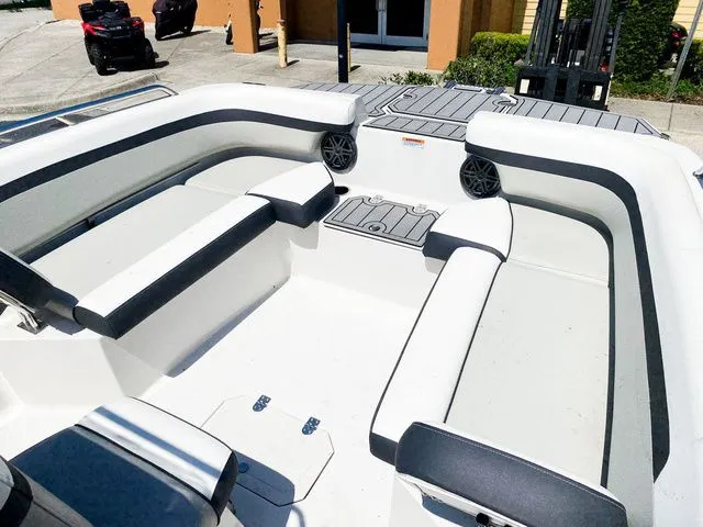 Slide: The Image of Starcraft SVX 211 OB 2024 - 21