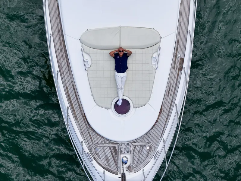 Slide: The Image of Azimut 64 2012 - 30