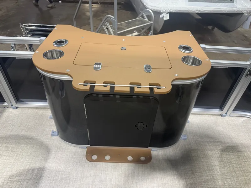 Slide: The Image of Tahoe Sport 2185 Rear Fish & Honda 4-Stroke EFI 2026 - 22