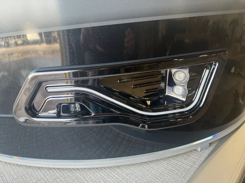 Slide: The Image of Tahoe Sport 2185 Rear Fish & Honda 4-Stroke EFI 2026 - 31