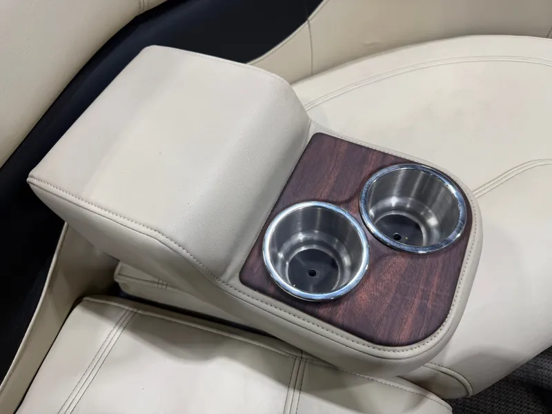 Slide: The Image of Godfrey 200 Cruise Pontoon & Yamaha 90HP 4-Stroke EFI 2016 - 23