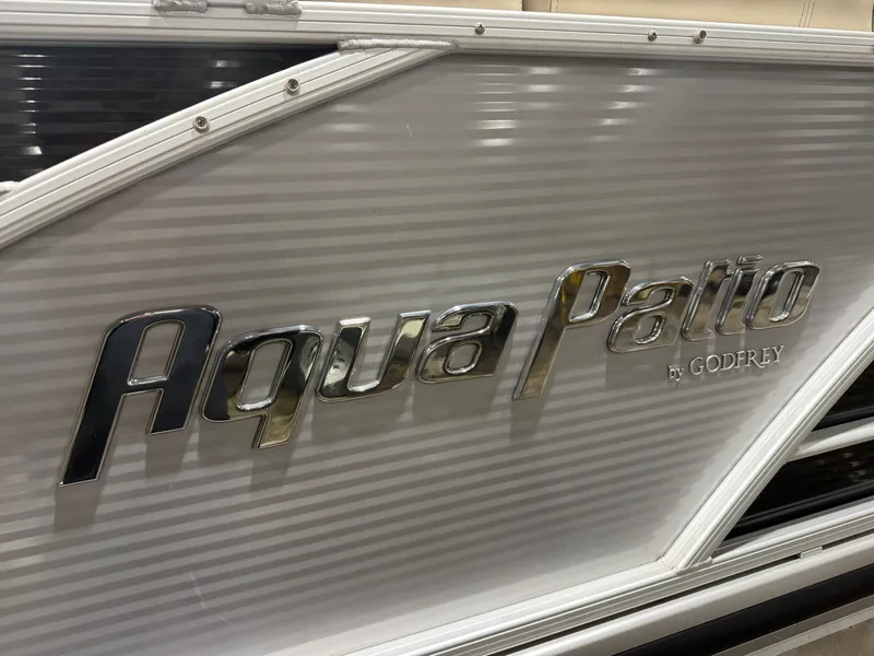 Slide: The Image of Godfrey 200 Cruise Pontoon & Yamaha 90HP 4-Stroke EFI 2016 - 36