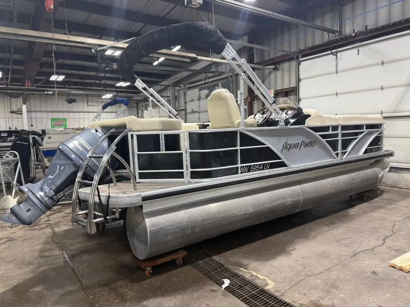 Slide: The Image of Godfrey 200 Cruise Pontoon & Yamaha 90HP 4-Stroke EFI 2016 - 42