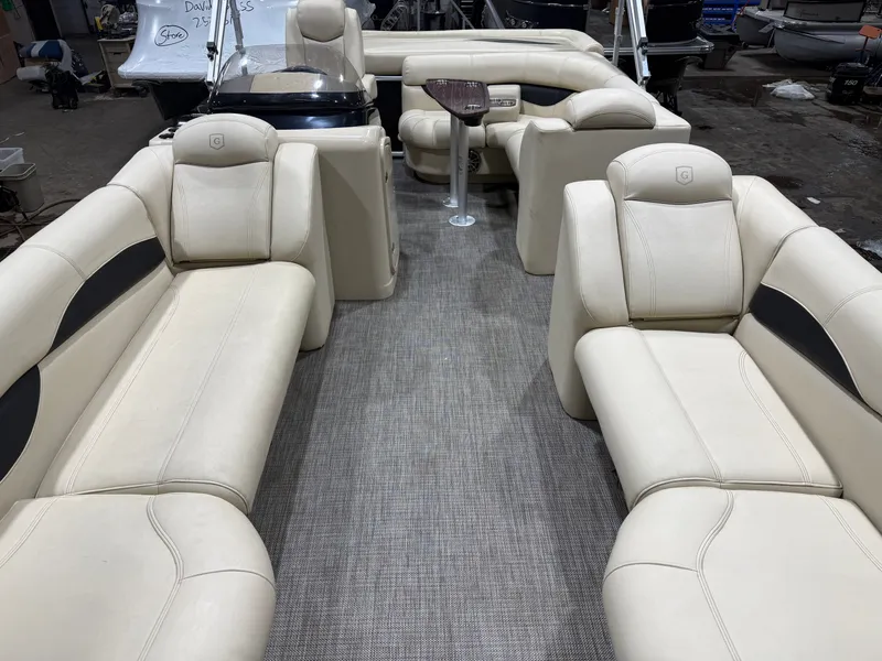 Slide: The Image of Godfrey 200 Cruise Pontoon & Yamaha 90HP 4-Stroke EFI 2016 - 5