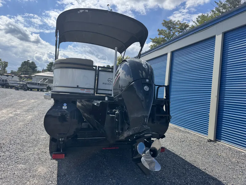 Slide: The Image of Regency 230 DL3 2020 - 3