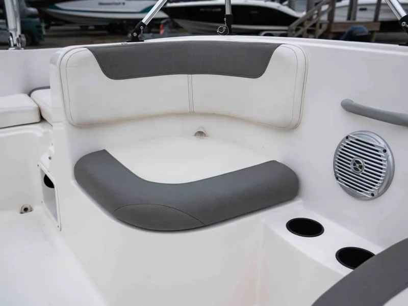 Slide: The Image of Interior of 2016 Bayliner Element E16 boat. - 14