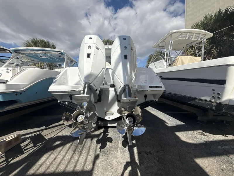 Slide: The Image of Everglades 315 Center Console 2026 - 3