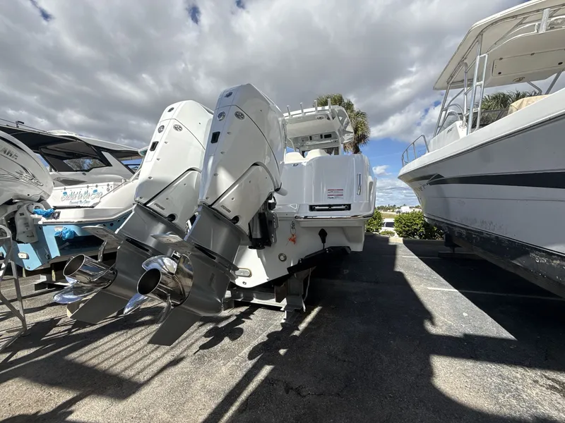 Slide: The Image of Everglades 315 Center Console 2026 - 4