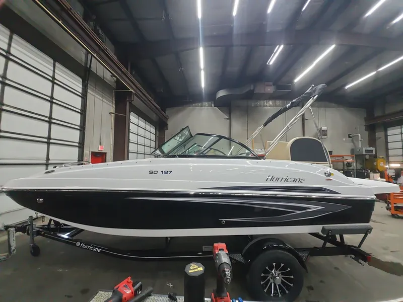 Slide: The Image of Hurricane SD187-IO 2026 - 5