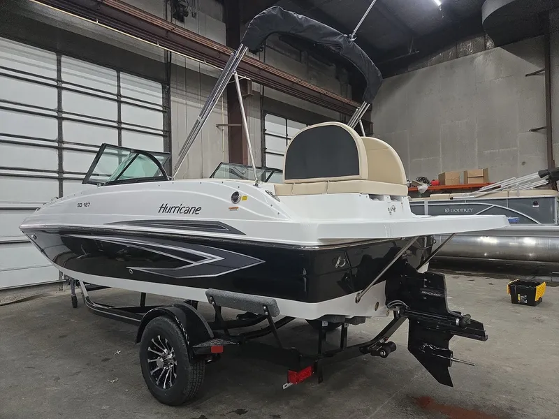 Slide: The Image of Hurricane SD187-IO 2026 - 6