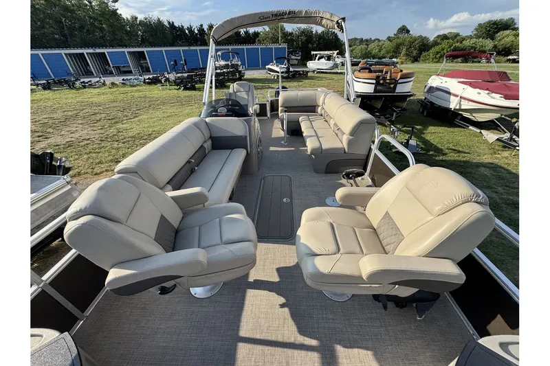 Slide: The Image of Sun Tracker Sportfish 24 XP3 2023 - 15
