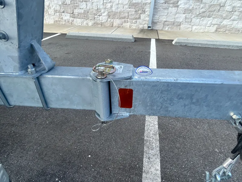 Slide: The Image of Bayliner VR6OB 2026 - 10