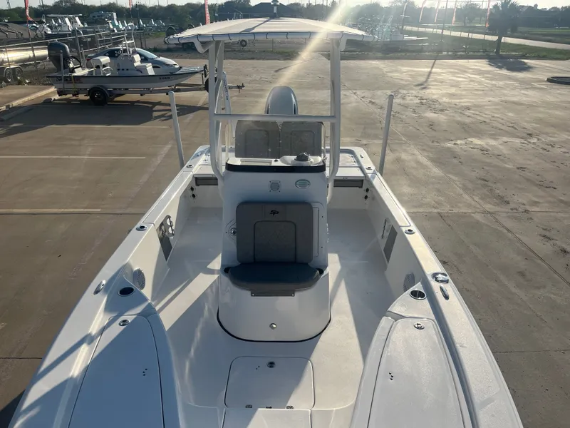 Slide: The Image of Sea Pro 230 2024 - 18