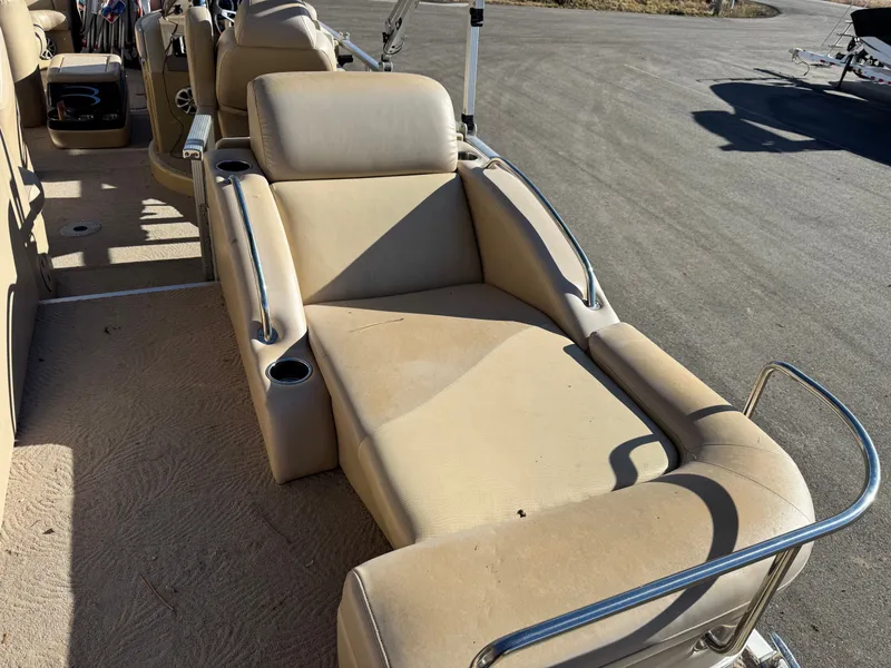 Slide: The Image of Bennington 2575 QCW I/O 2010 - 10