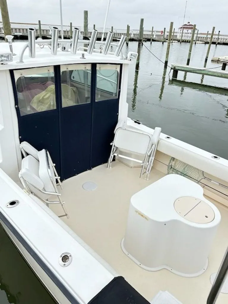 The Image of Parker Marine 2320 Sport Cabin 2010 - 0