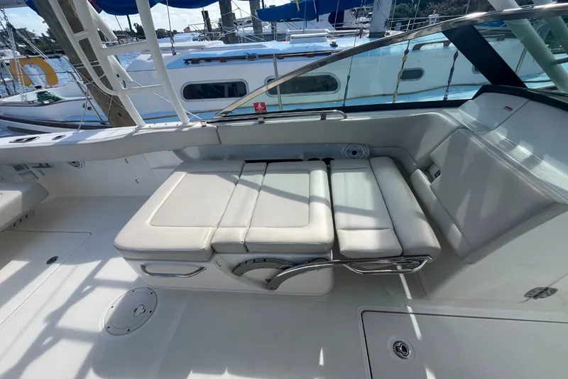 Slide: The Image of Boston Whaler 270 Vantage 2019 - 5