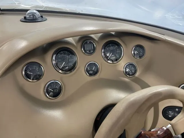 Slide: The Image of Sea Ray 210 Bow Rider 2001 - 7