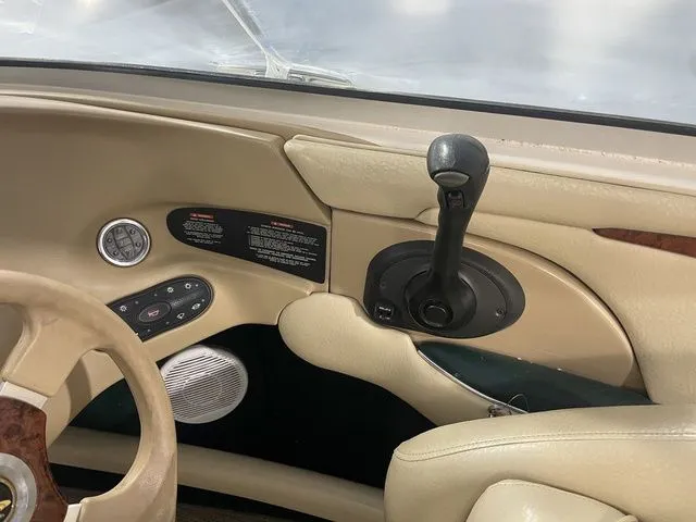 Slide: The Image of Sea Ray 210 Bow Rider 2001 - 8