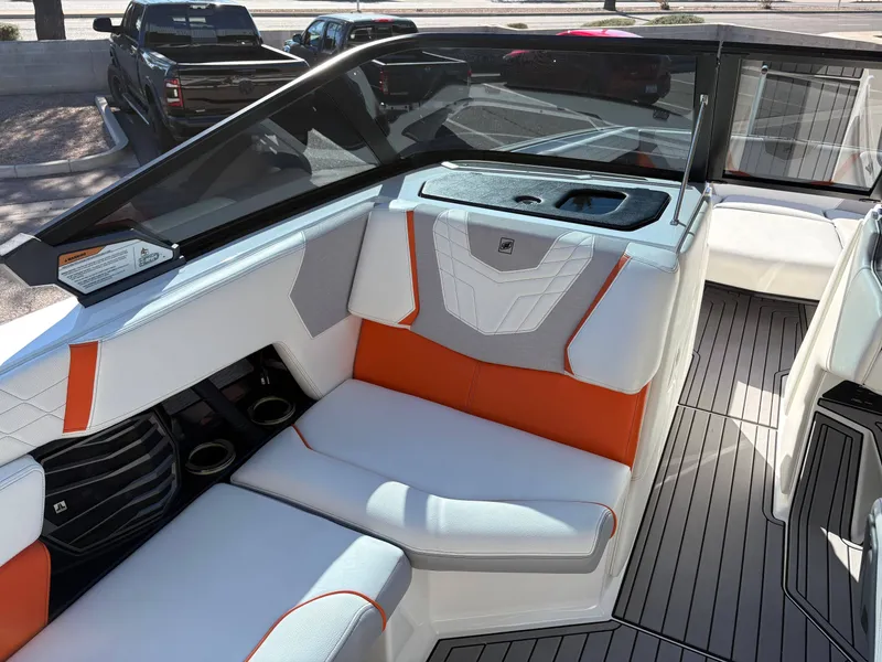 Slide: The Image of Nautique G25 2021 - 11