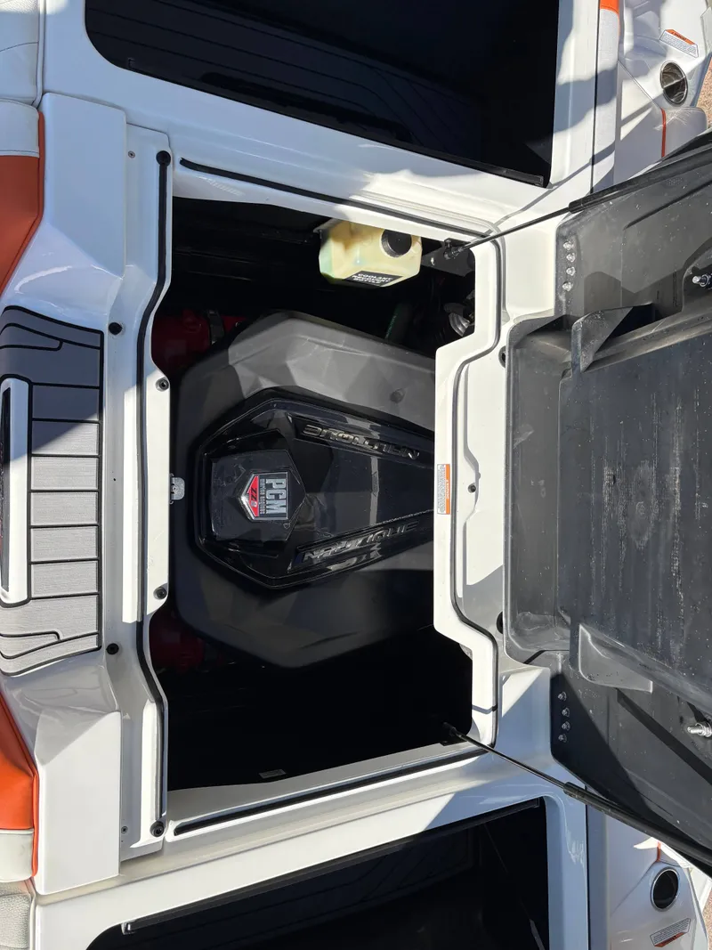 Slide: The Image of Nautique G25 2021 - 13