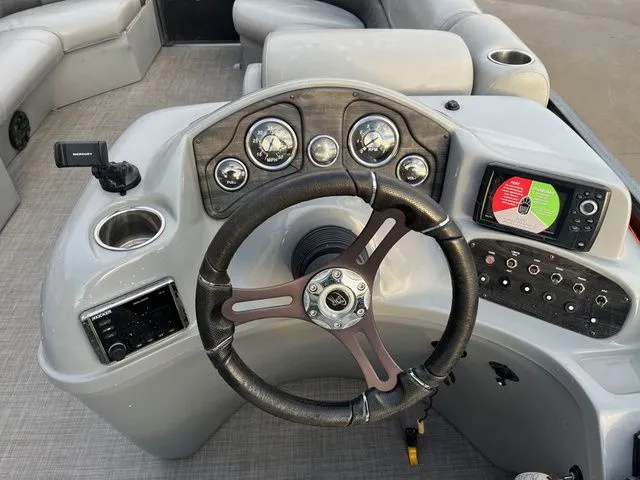 Slide: The Image of Misty Harbor 2285CS 2016 - 11