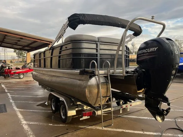 Slide: The Image of Misty Harbor 2285CS 2016 - 16