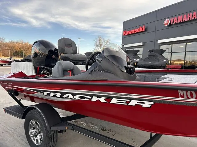 Slide: The Image of Tracker Pro Team 195 TXW Tournament Edition 2023 - 3